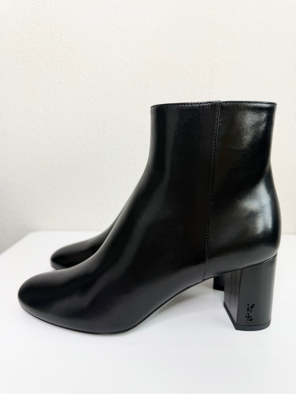 NEW Saint Laurent Nappa Loulou Black Leather Block Heel Ankle Boots Size 37.5 - Picture 4 of 9